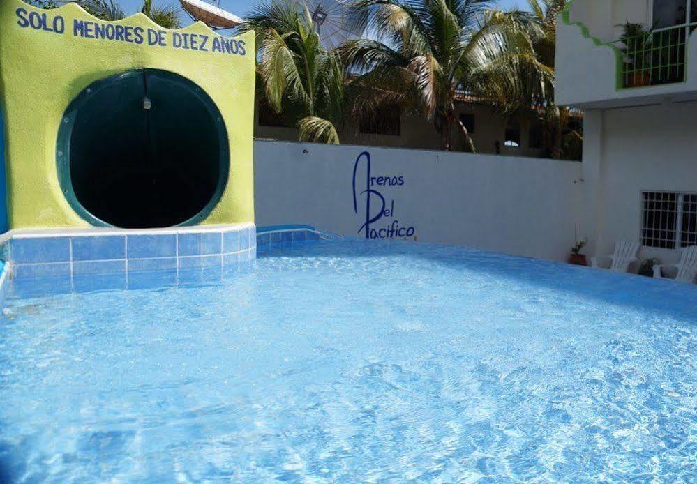 Hotel Arenas Del Pacifico サンタ・クルス・ウアトゥルコ エクステリア 写真